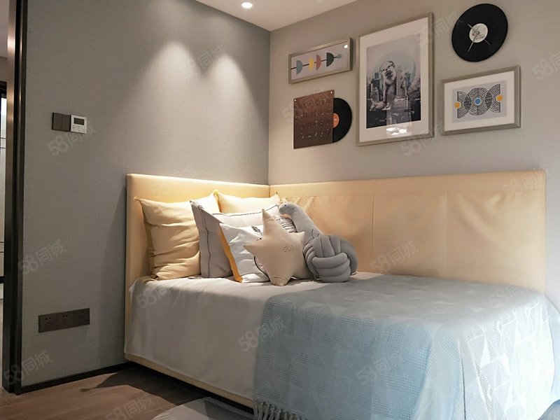 润科华府 70年产权公寓 300万买精装两房 地铁口的现房