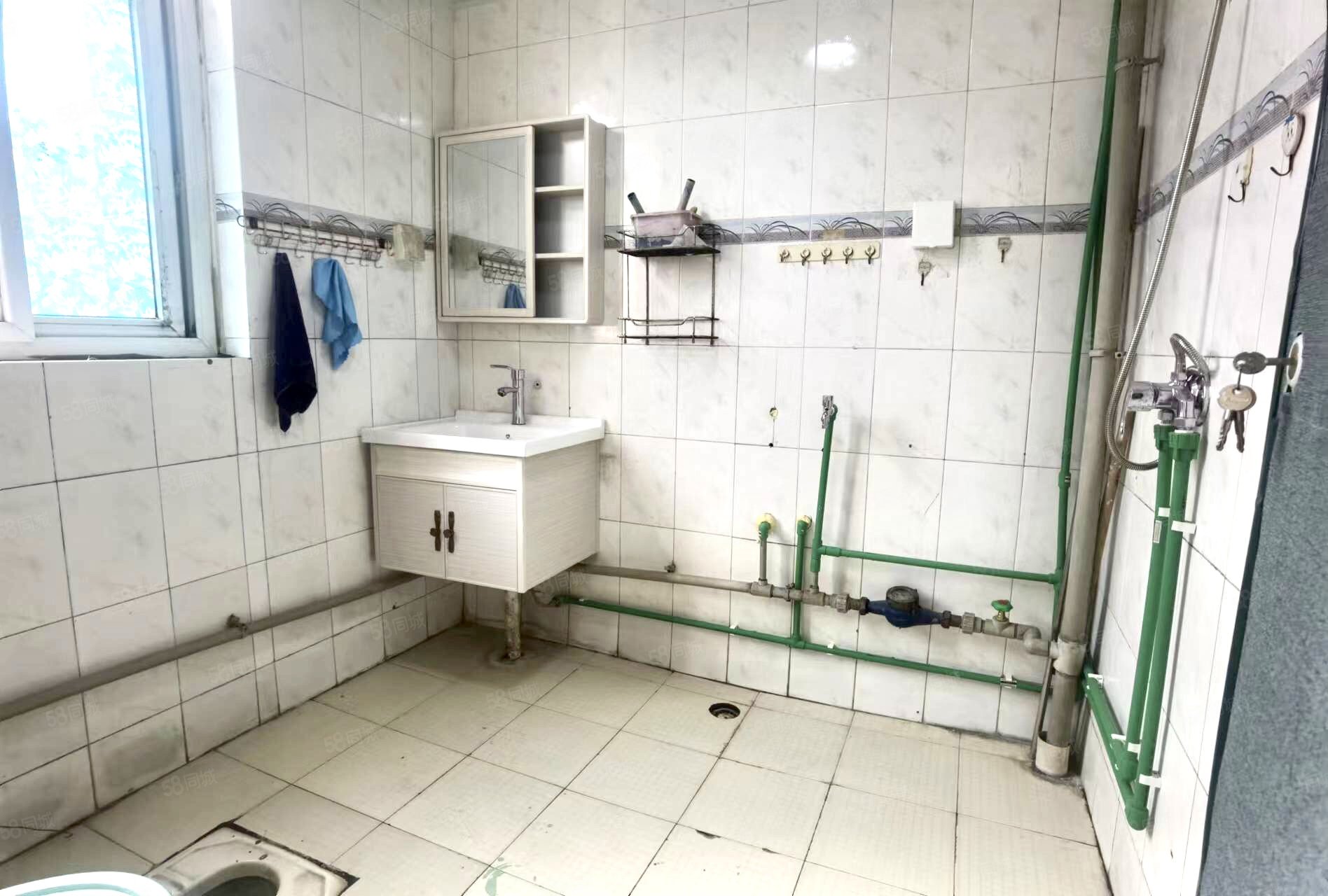 北京北路20号小区2室1厅1卫85.85㎡南32万