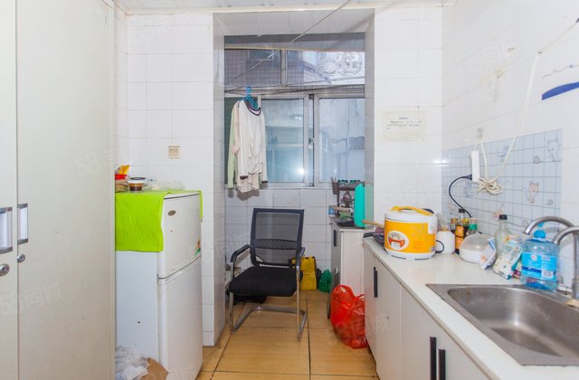 公交平阳路宿舍3室2厅102㎡78万二手房图片