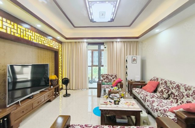 八方小区(C区)4室2厅161.7㎡380万二手房图片