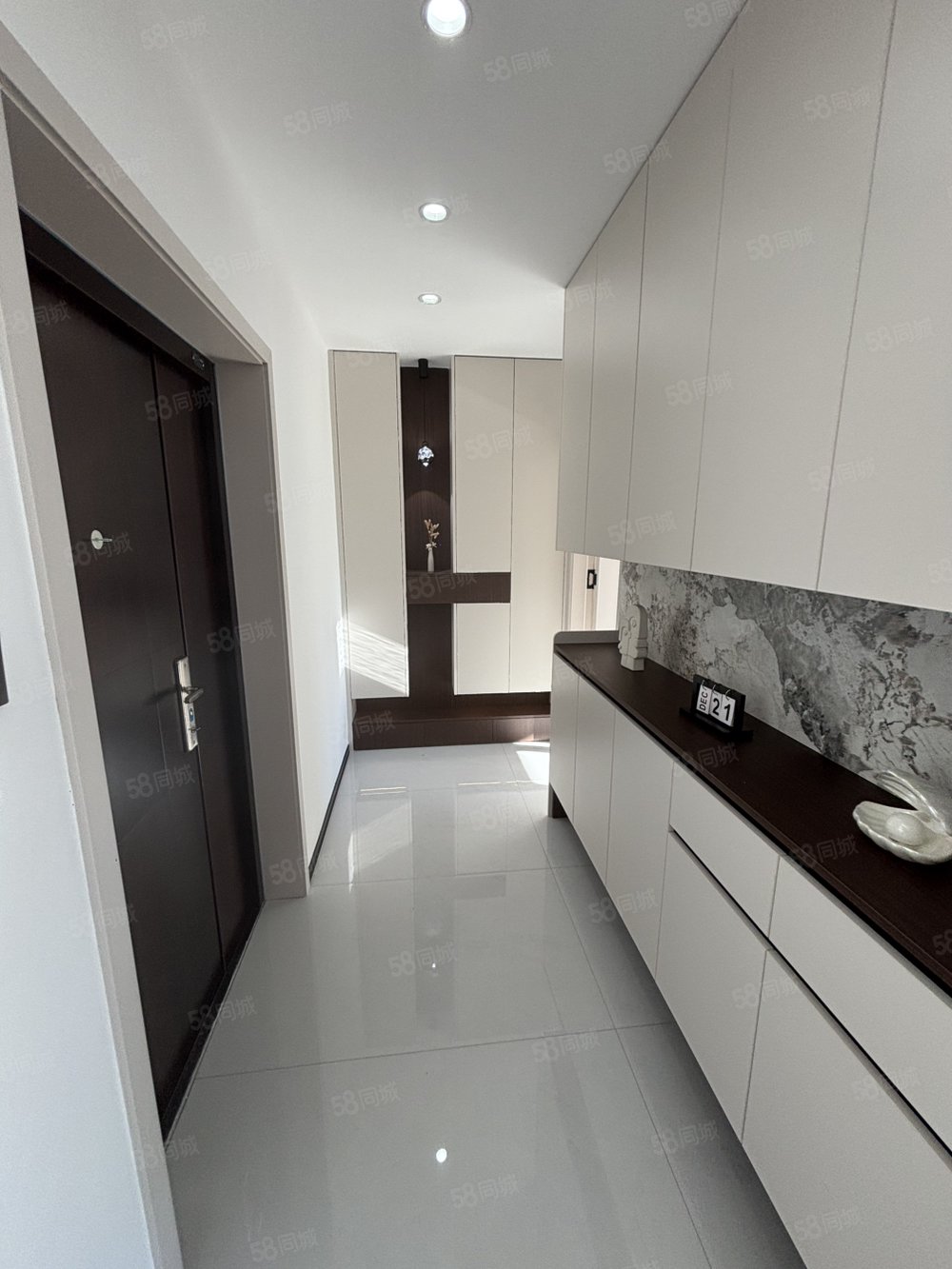 绿地斐勒公馆3室2厅2卫147㎡南北108万