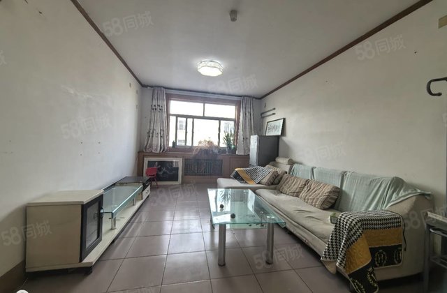 急售 文轩 二实验 龙山南区 三室朝阳,带储藏室 看房有钥匙