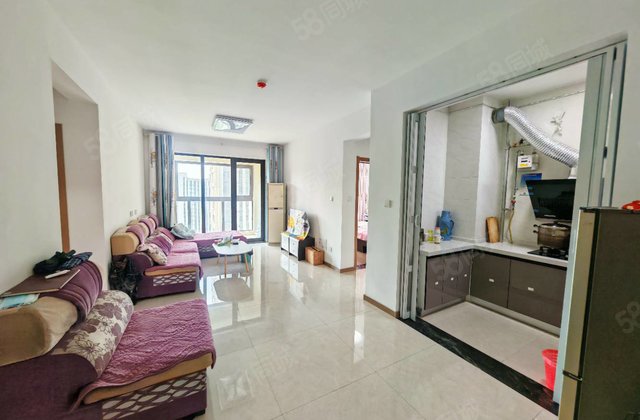 独门独户，好楼层，急售送车位储藏室，免大税，看房很方便。