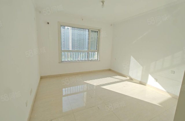 星光和园三室两厅免大税带车位储藏室7楼西边户随时看房