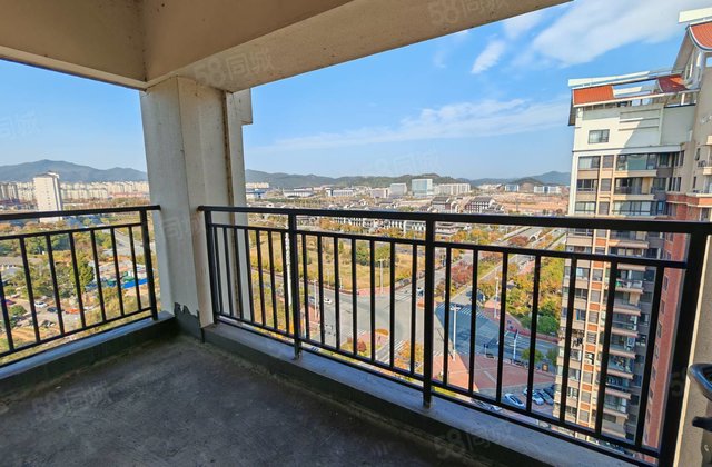 万达中央华城3室2厅118㎡66万二手房图片