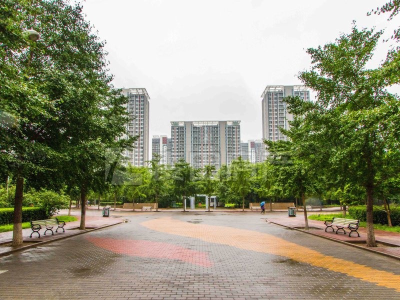 國風上觀4室2廳2衛(wèi)196.4㎡南北1350萬