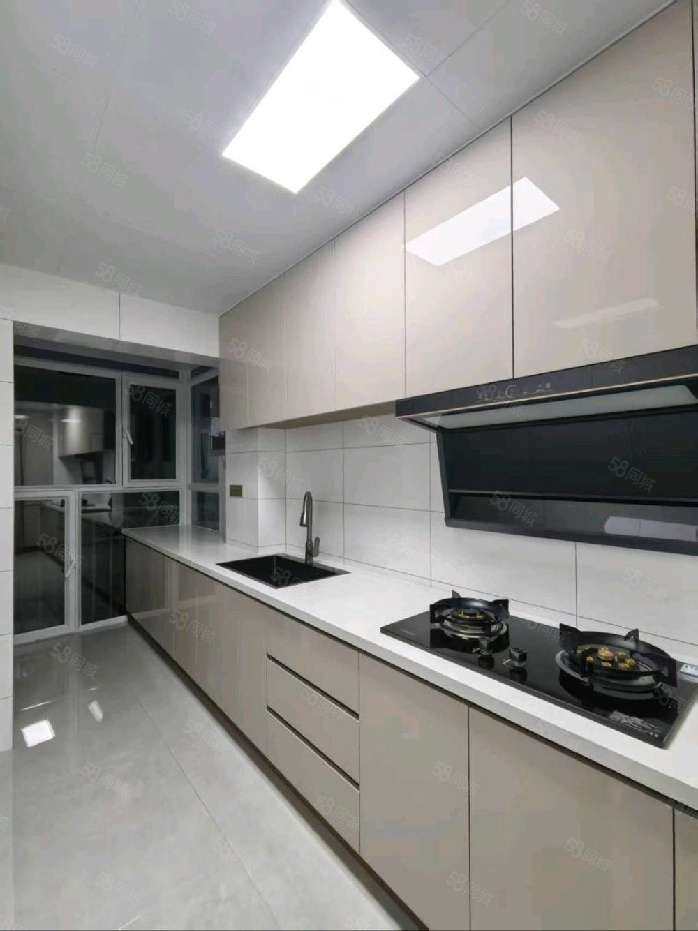 青湖铭城2室2厅1卫84㎡南北35万