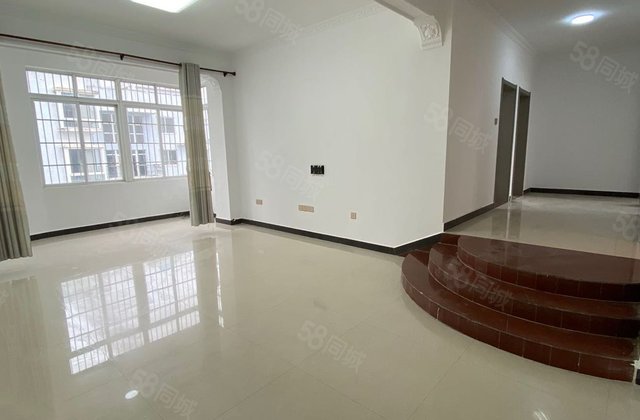 景海豪庭4室2厅161.23㎡69万二手房图片