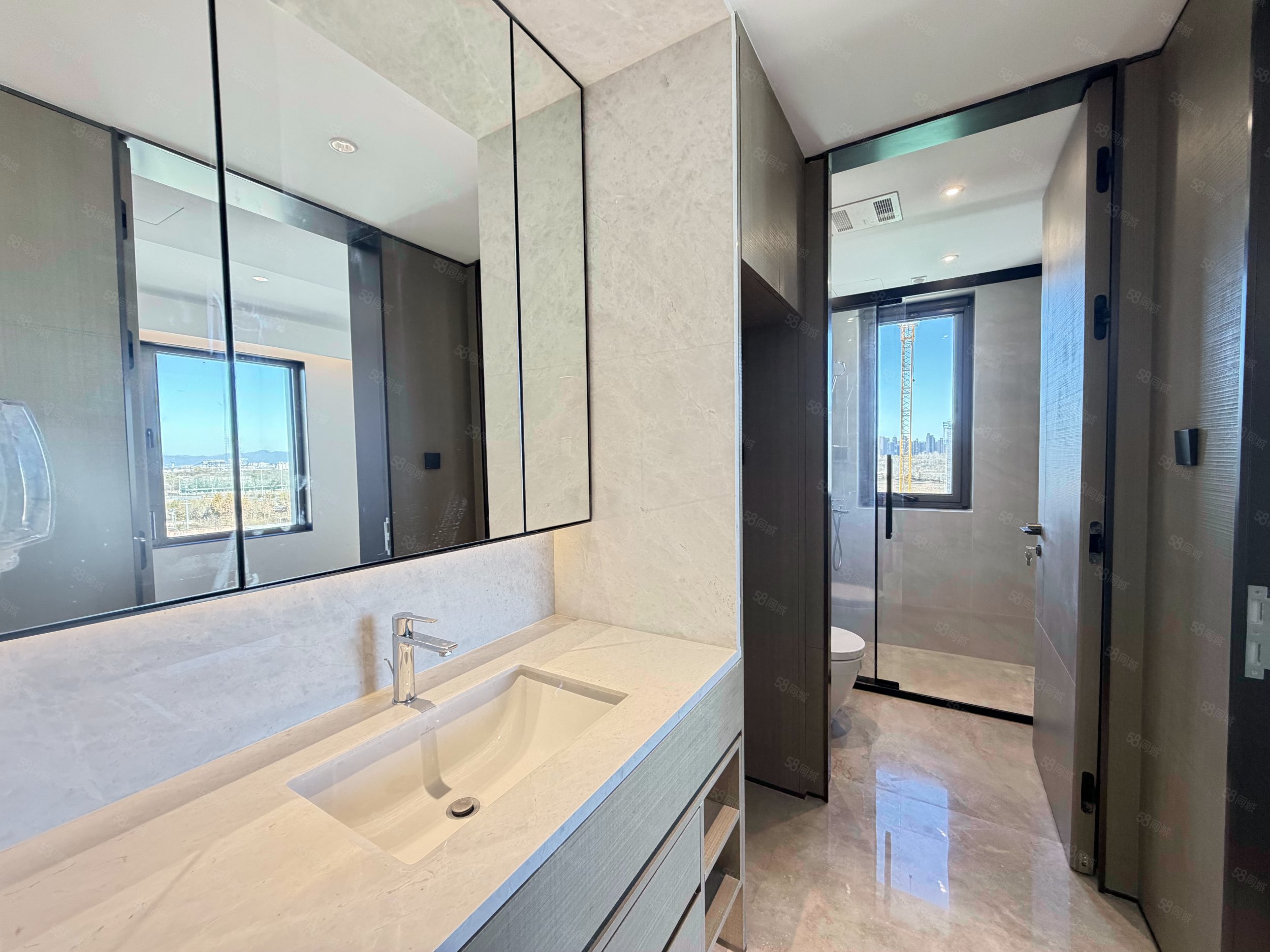 中建宸園4室2廳3衛(wèi)170㎡南北1520萬