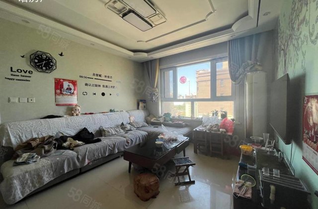 火车站附近，佳苑新城，  楼层，精装三室，带车位储藏室