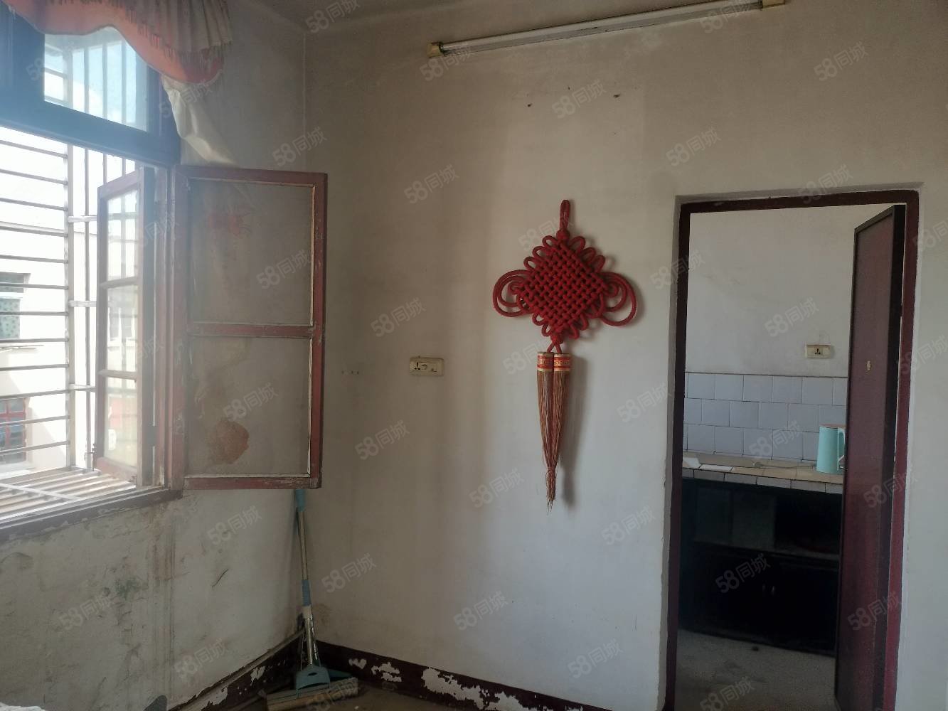 马口镇3509工厂老新楼2室1厅1卫53㎡南10.8万