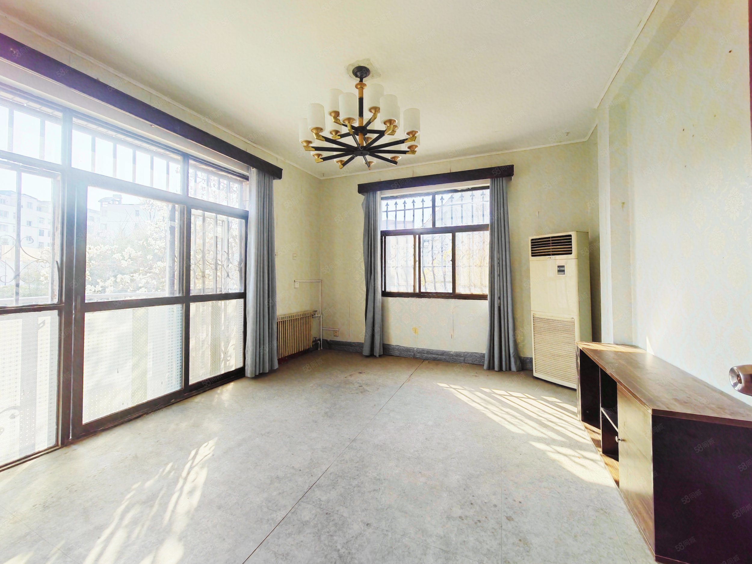 三层双拼 前后花园 采光好 改造方便 三楼全赠送,帝苑别墅(别墅)-郑州