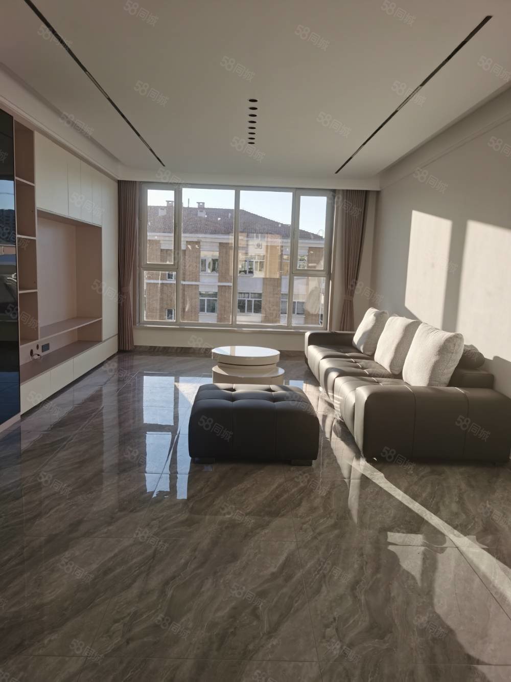 和谐小区3室2厅2卫140㎡南北68.8万