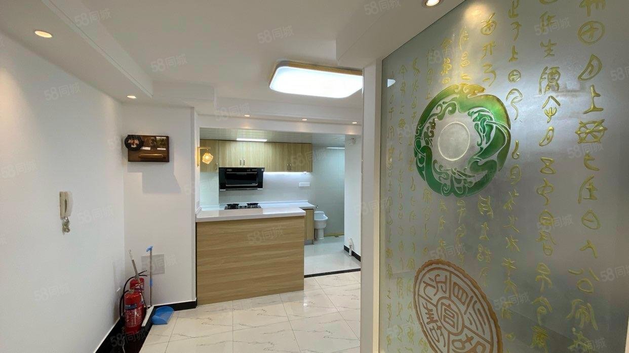 鵬潤家園2室1廳2衛(wèi)101.54㎡西南838萬