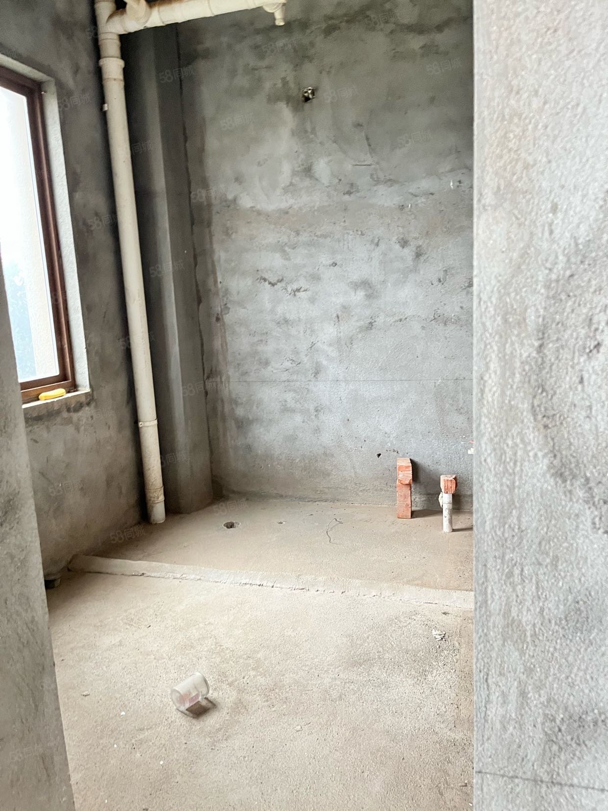 仙湖别墅6室2厅3卫288.33㎡南99.98万