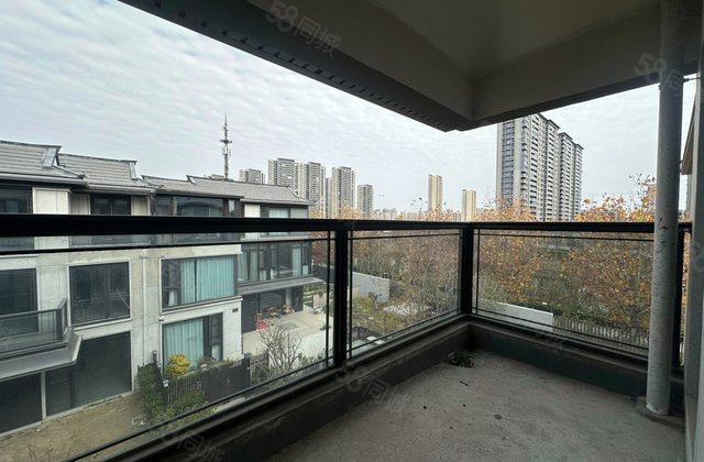 融创杭州湾壹号望臻园(别墅)3室2厅235.8㎡163万二手房图片