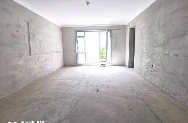 绿地海域中央墅(C区)3室2厅136.93㎡118万二手房图片