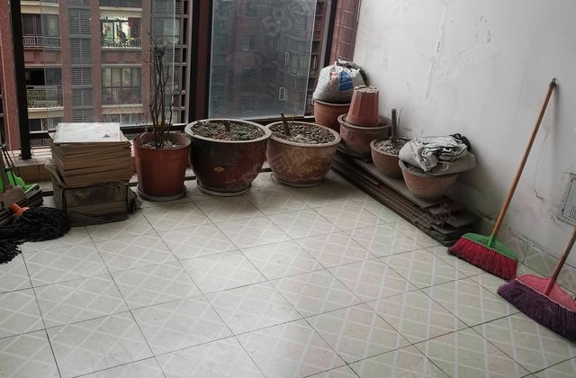 四季豪廷3室2厅123.16㎡119.9万二手房图片