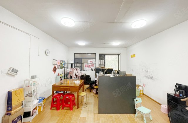 双湾国际5室2厅177.54㎡130万二手房图片