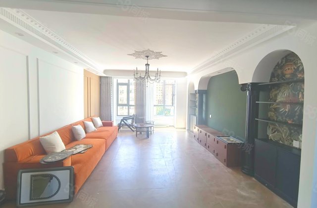 临河风景3室2厅133.4㎡65万二手房图片