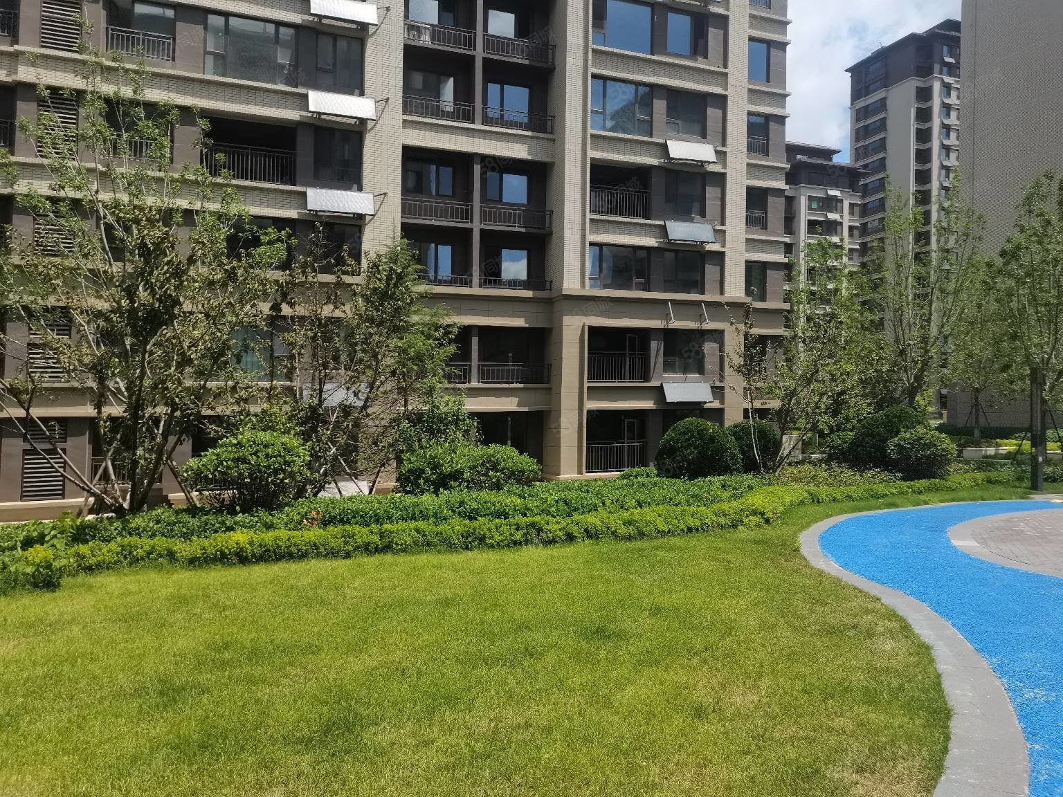 年底特惠价格很优惠,美好交付保利翰林苑,保利翰林苑-威海58同城