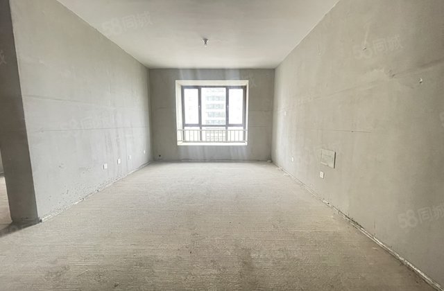 香山名郡3室2厅100㎡47万二手房图片