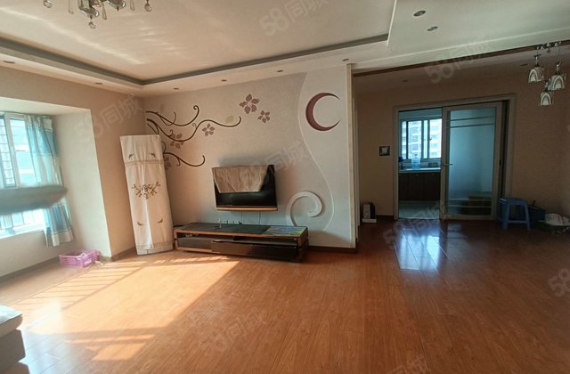 电大，五中，单价6000多，西边户带车位储藏室免大税