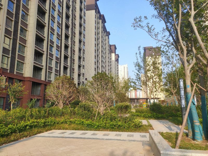 坤禧天安世家(一期)3室2厅2卫120㎡东南72万
