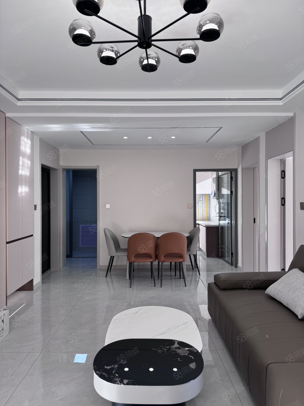 青湖铭城2室2厅1卫80㎡南北30万