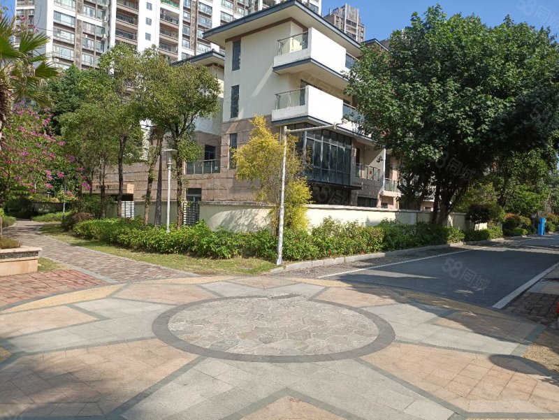 美的御海东郡别墅5房毛坯建四层有双车库前后花园五年