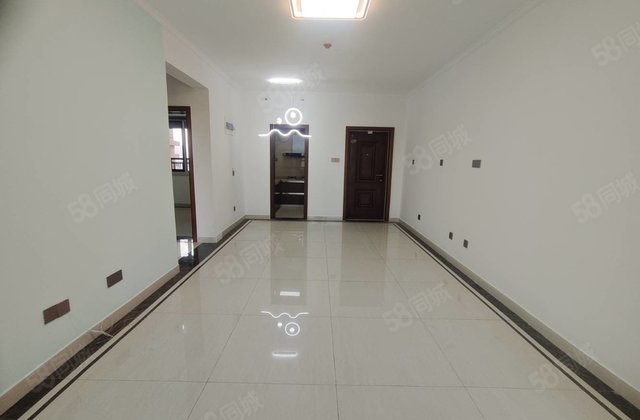 捡  了 开发区东昌东 清水湾 精装两室两厅免大税送车位