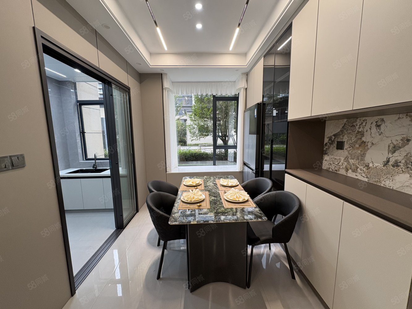 创维瑜园4室2厅2卫138㎡南北66万