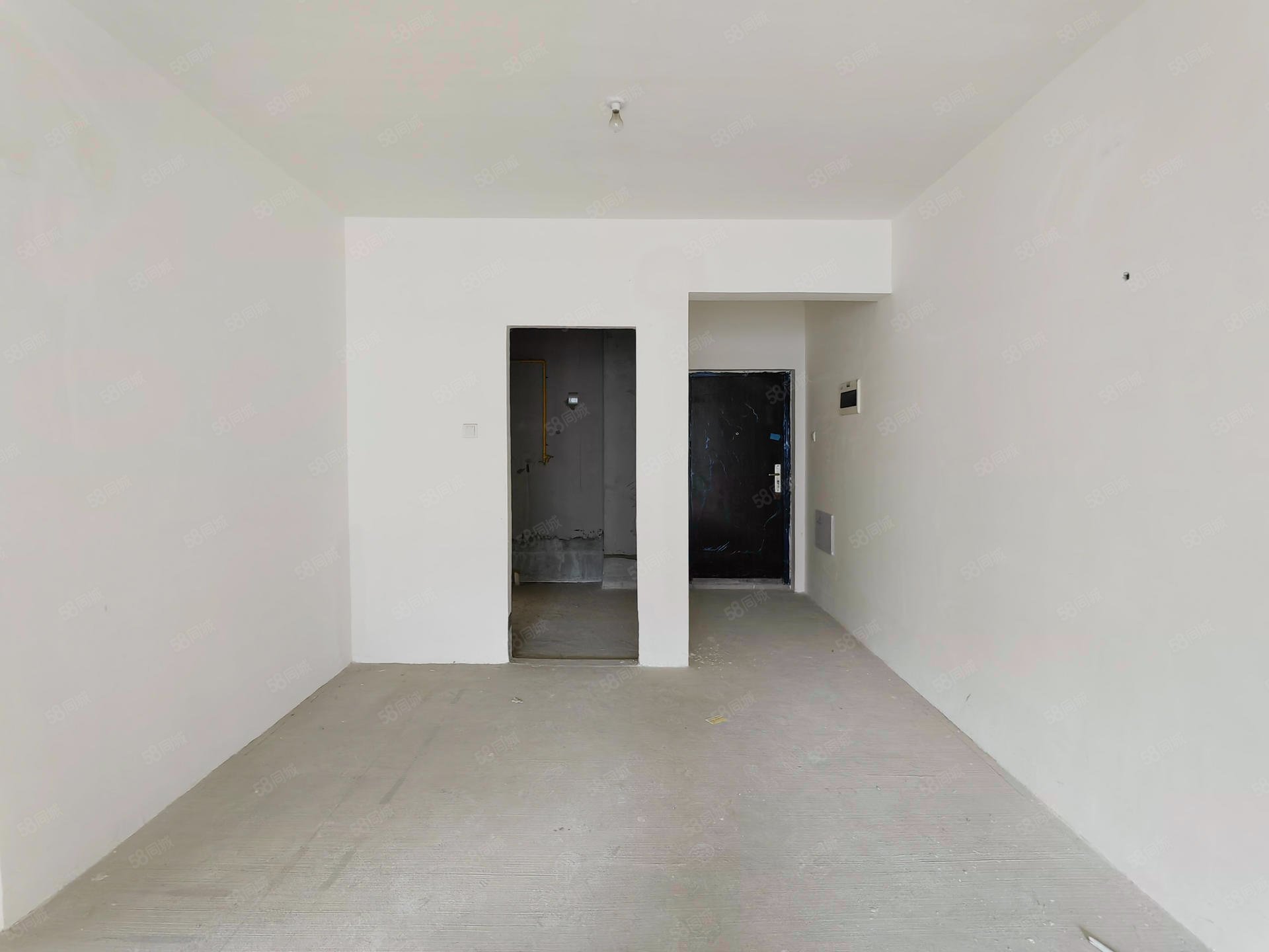 香瑞楠府3室2厅2卫92.72㎡东156.8万