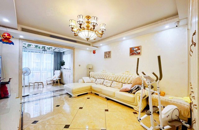 共和世家3室2厅127.84㎡178万二手房图片