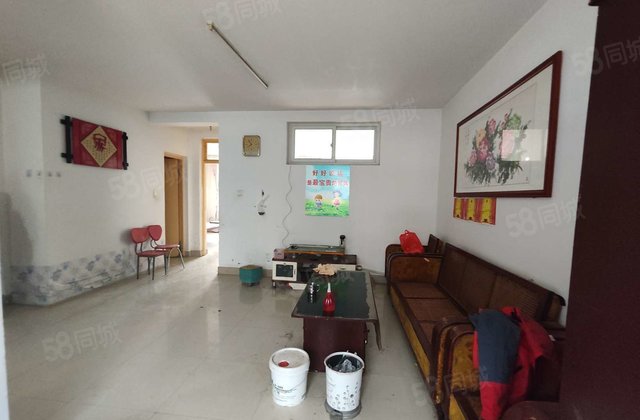 急售！紧邻万达！桐凤家园！送车库！送储！低层！随时看房！