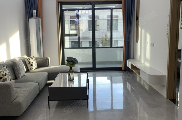 豪横， 20万，星光理想城现房，车储都有，大双阳台，墨迹无房