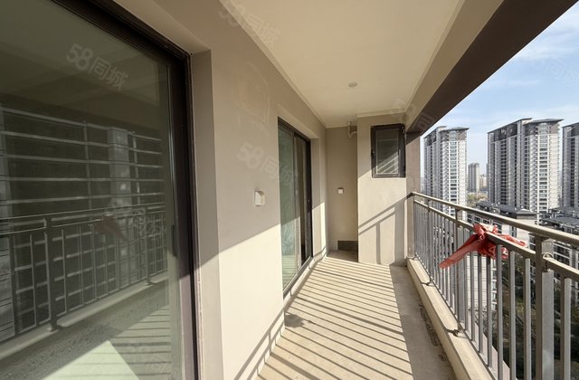 绿都中梁青云赋3室2厅118.56㎡80万二手房图片