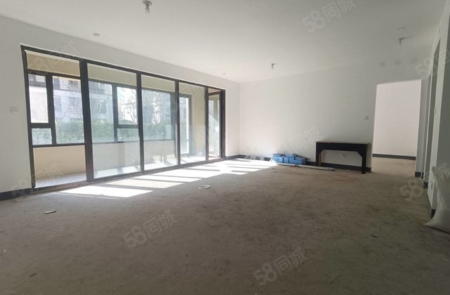 急售新小区湖语上院 一中外国语商品房 有电梯 南北通透