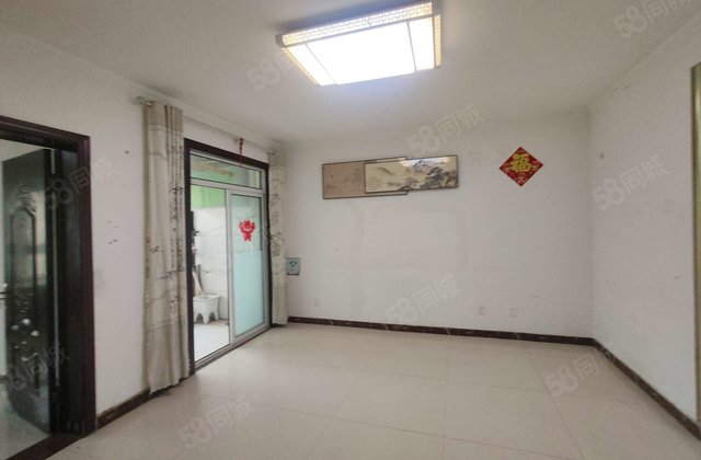 翡翠城南东昌 实验41.5万温馨两室  有储电梯好楼层