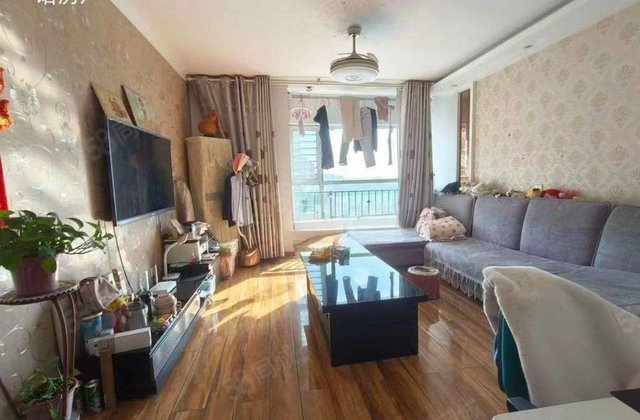 火车站眼科医院，柳泉电梯房，122平80万，3室2卫，免大税