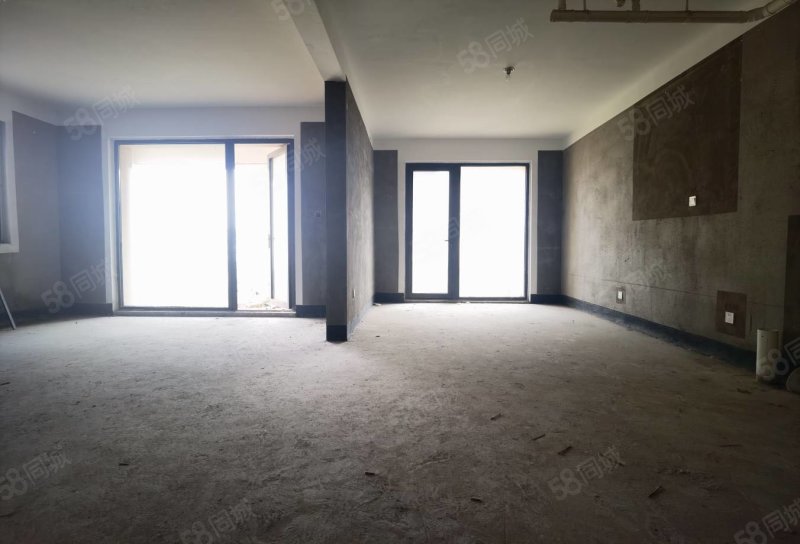 300平院子 国悦府一期下叠复式 带车库观山视野开阔 国山墅