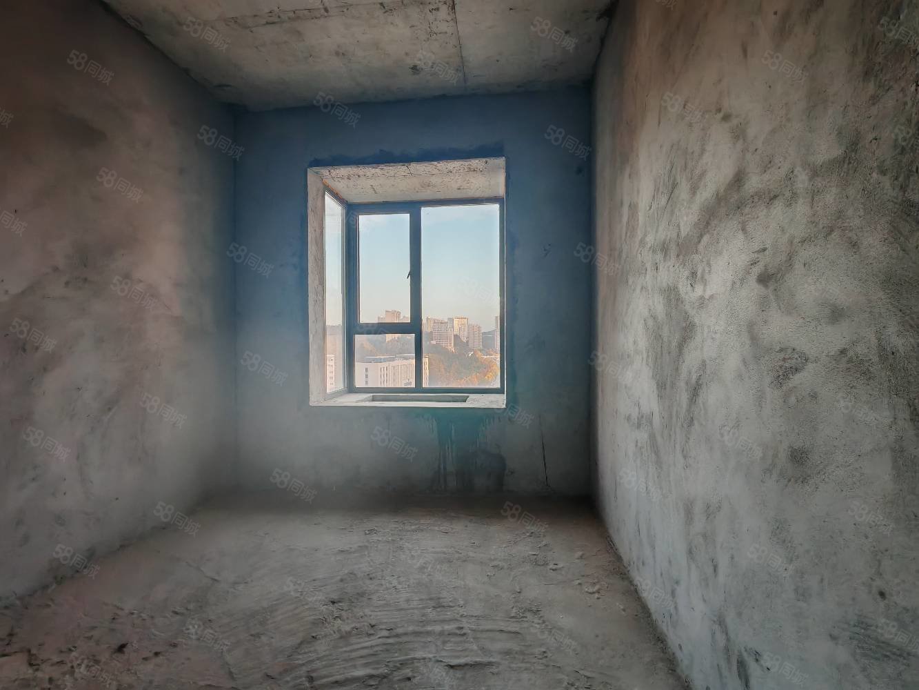 腾龙国际3室2厅2卫121㎡南北57.8万