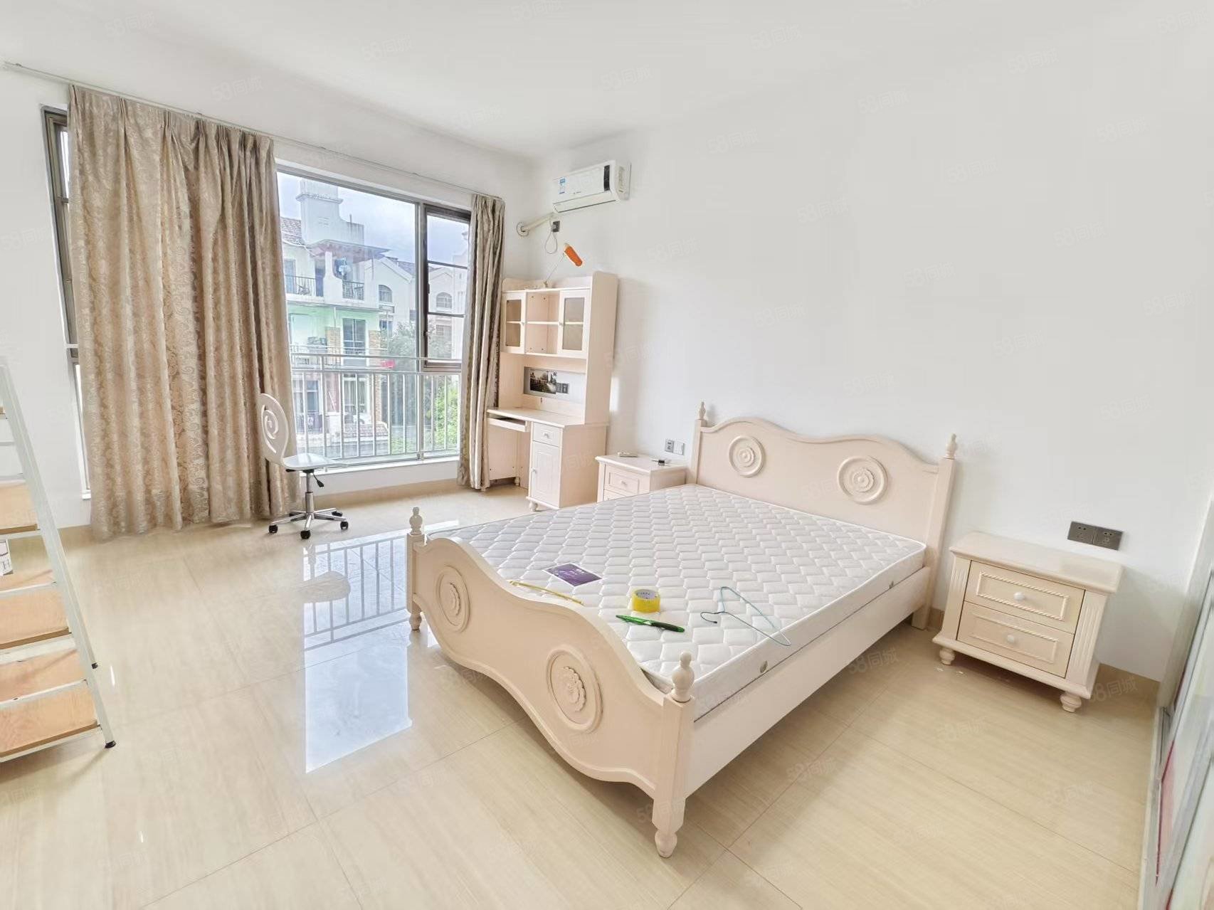 韶关碧桂园4室2厅4卫224㎡南138万