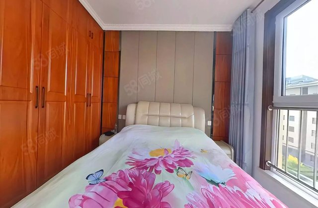 锦汇度假苑4室1厅142㎡90万二手房图片