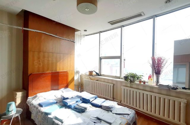 皇城酒店公寓1室1厅68.78㎡39万二手房图片