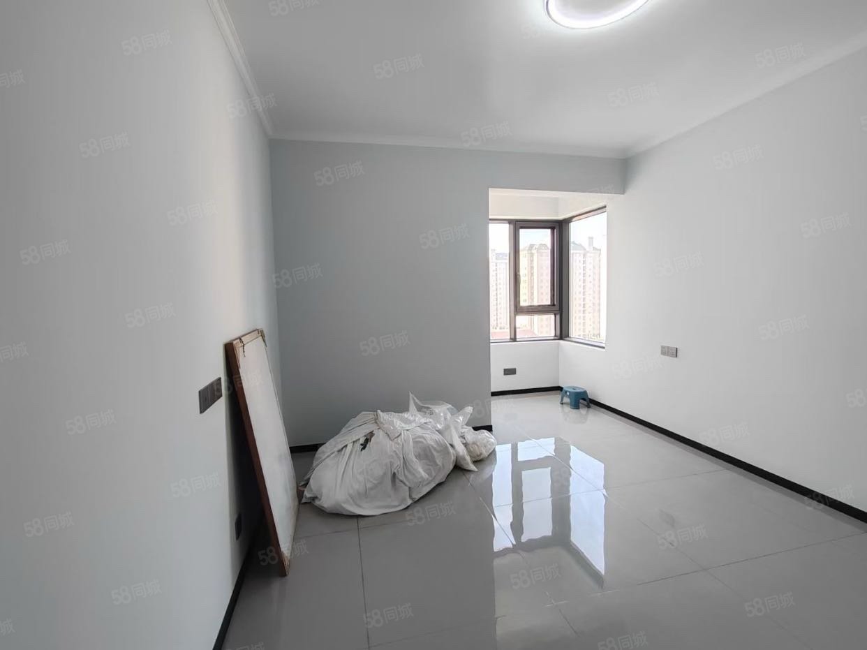 紫苑花园3室1厅1卫106.24㎡南36万