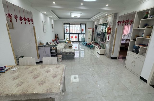 兆瑞中央广场3室2厅128㎡55万二手房图片