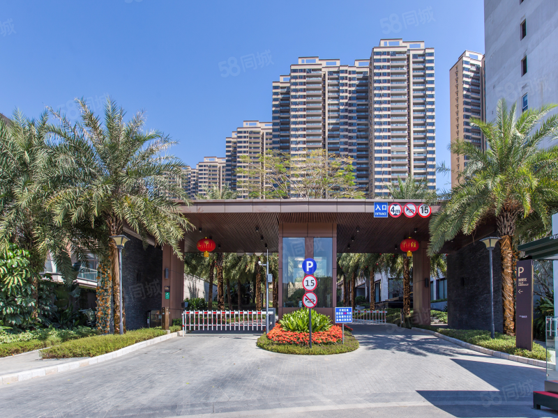 万科柏悦湾4室3厅3卫221.5㎡南北550万