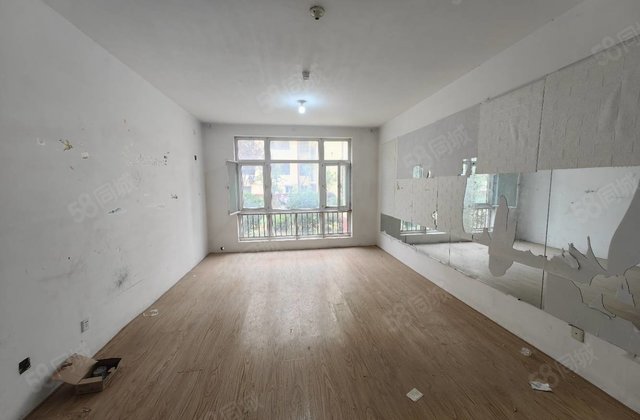 东昌湖腾龙广场 名人苑 城市主人旁 一楼带院 湖西早市