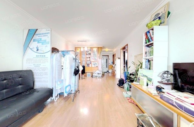 西豪逸景家园2室1厅97.65㎡710万二手房图片